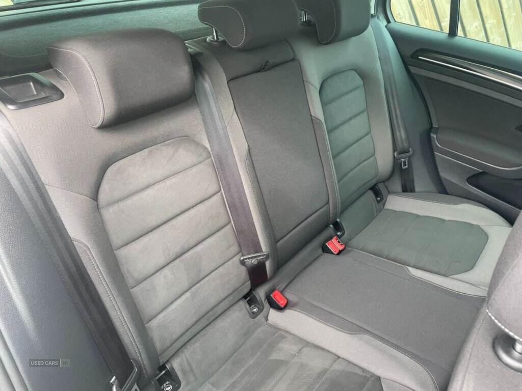 May 2017 Volkswagen Golf 1.6 TDI GT 5dr