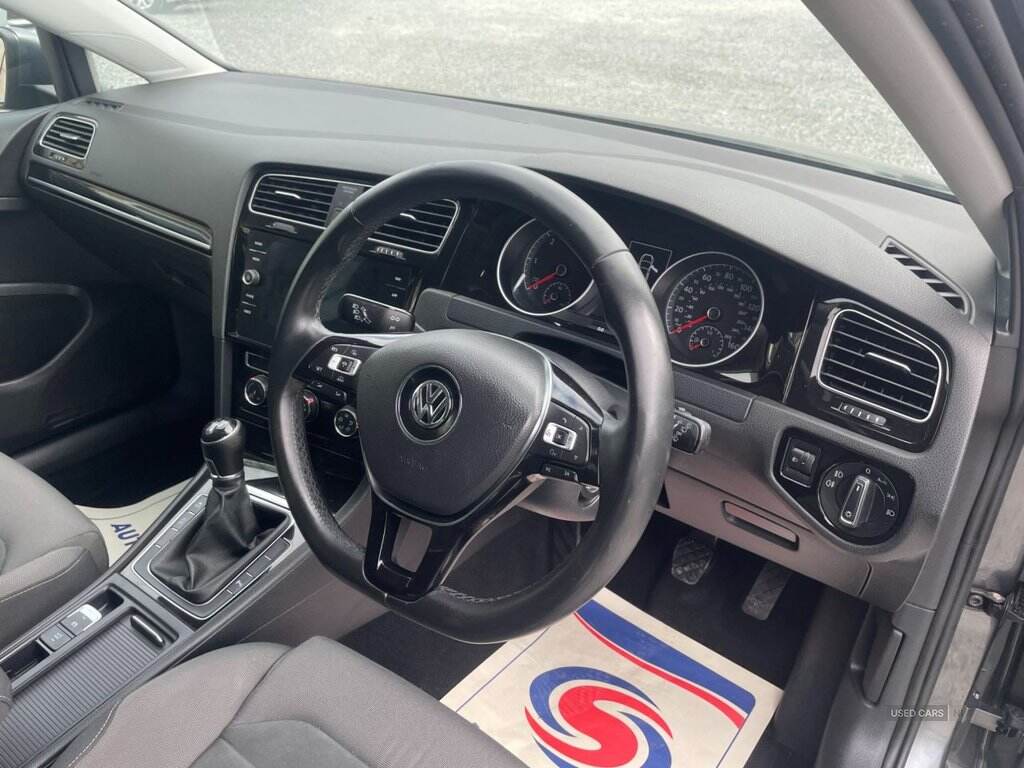 May 2017 Volkswagen Golf 1.6 TDI GT 5dr