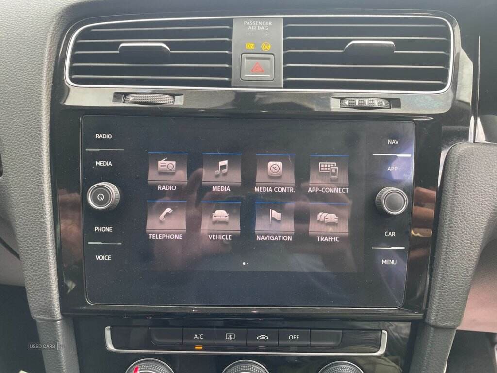 May 2017 Volkswagen Golf 1.6 TDI GT 5dr