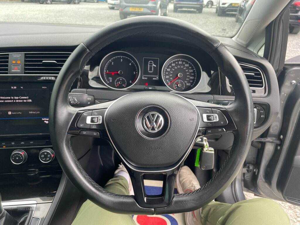 May 2017 Volkswagen Golf 1.6 TDI GT 5dr