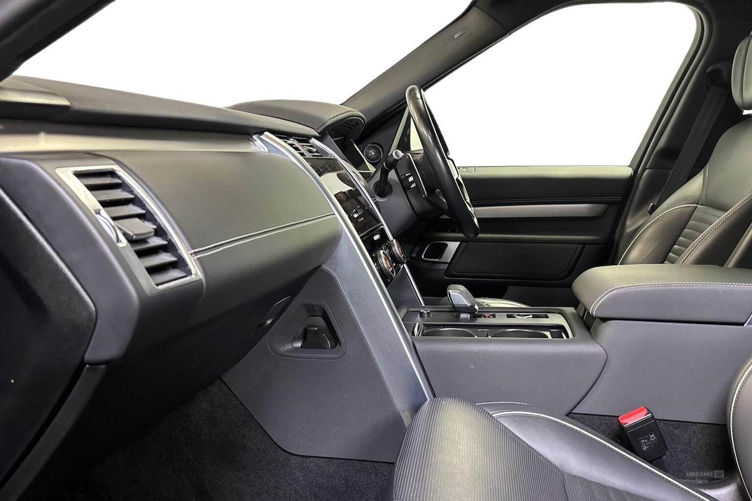 Nov 2021 Land Rover Discovery 3.0 D300 R-Dynamic Hse 5Dr Auto