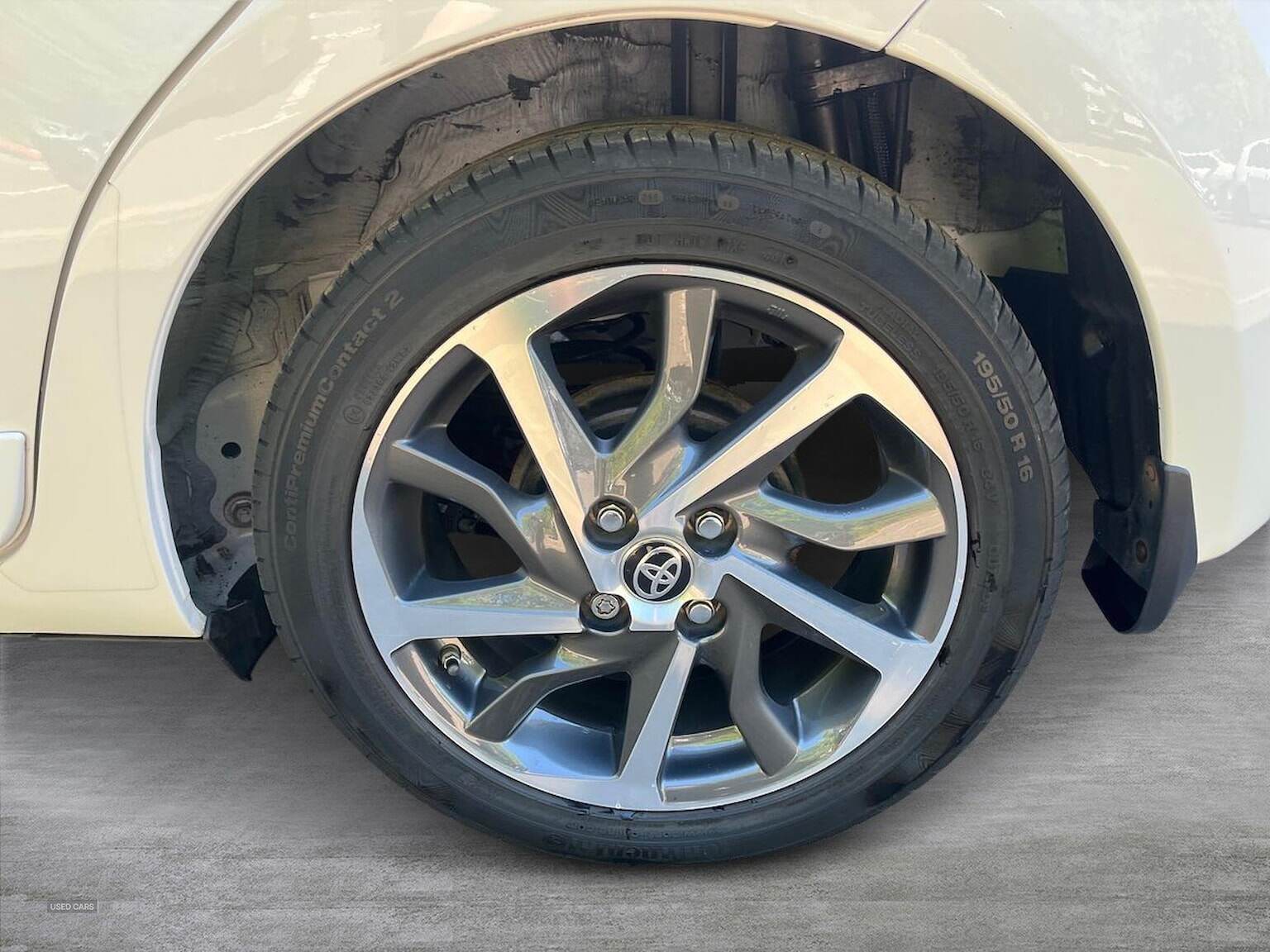 Feb 2020 Toyota Yaris 1.5 Vvt-I Y20 5Dr [Bi-Tone]