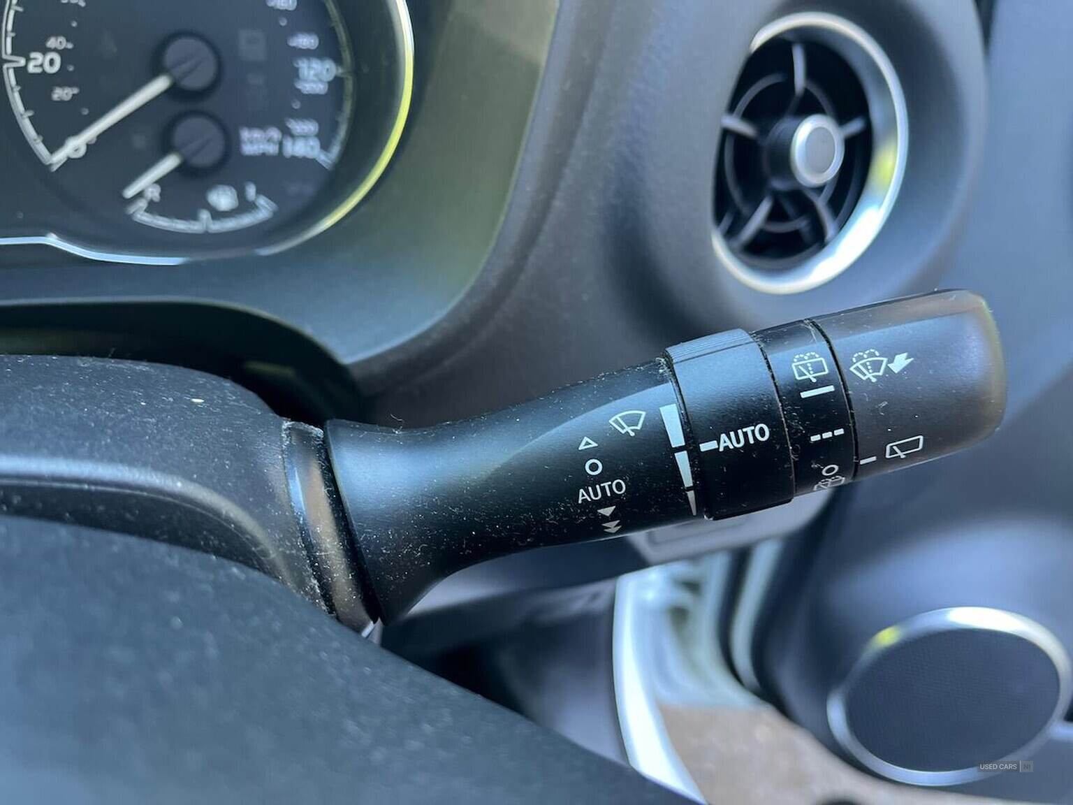 Feb 2020 Toyota Yaris 1.5 Vvt-I Y20 5Dr [Bi-Tone]