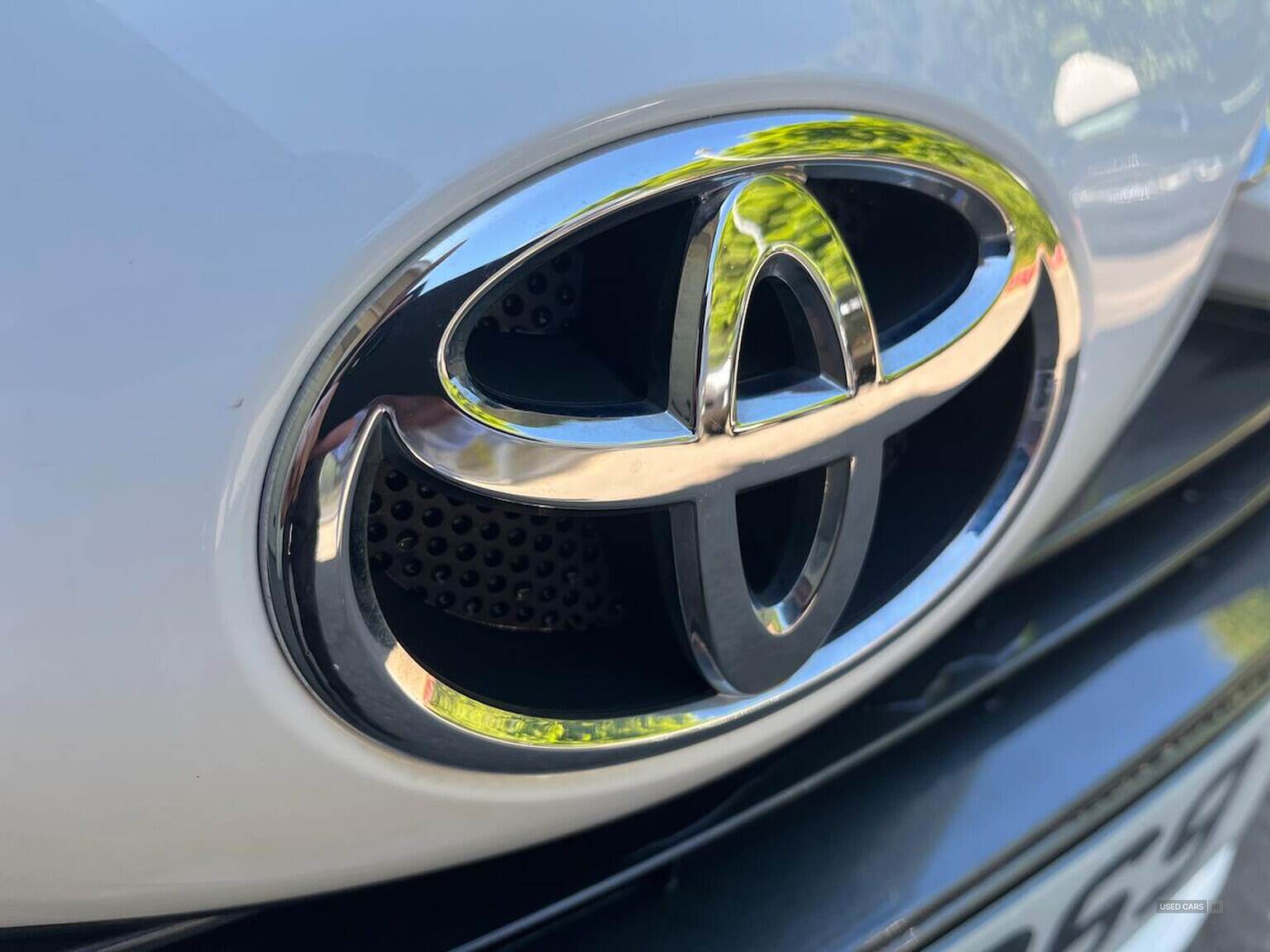 Feb 2020 Toyota Yaris 1.5 Vvt-I Y20 5Dr [Bi-Tone]