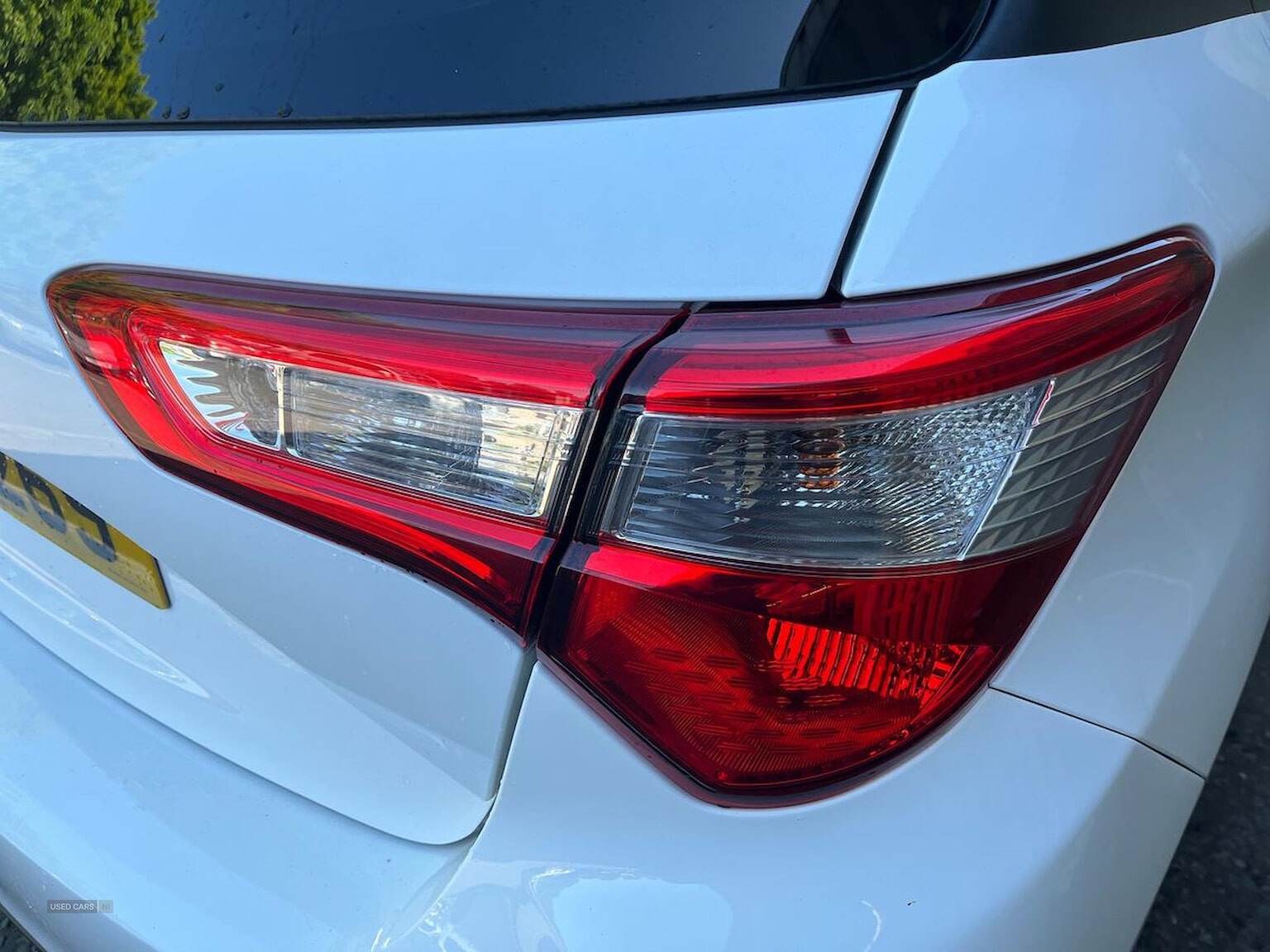 Feb 2020 Toyota Yaris 1.5 Vvt-I Y20 5Dr [Bi-Tone]
