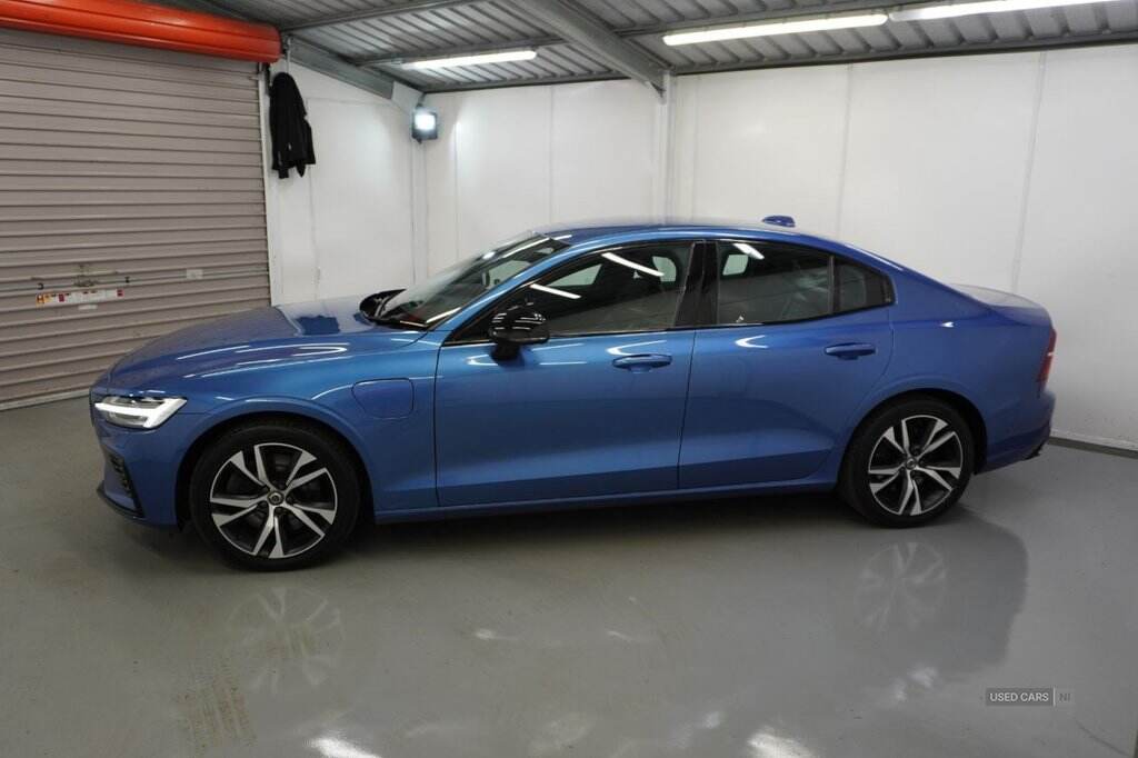 Mar 2021 Volvo S60 2.0 T8 Recharge PHEV R DESIGN 4dr AWD Auto