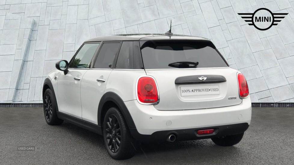Jun 2017 MINI Hatch 1.5 Cooper 5dr