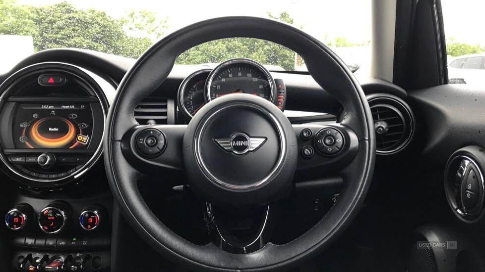 Jun 2017 MINI Hatch 1.5 Cooper 5dr