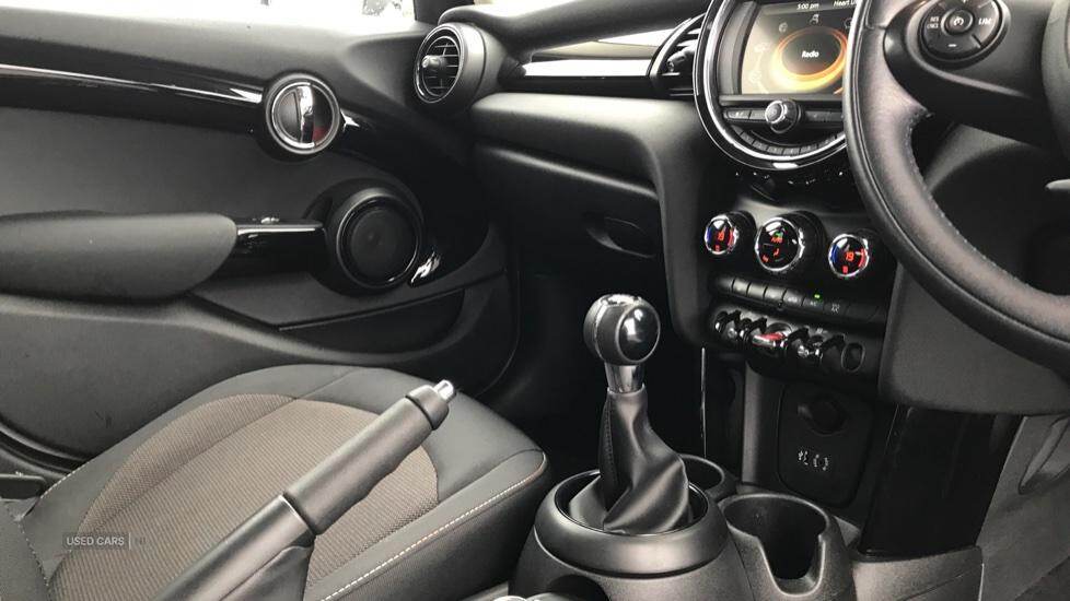 Jun 2017 MINI Hatch 1.5 Cooper 5dr