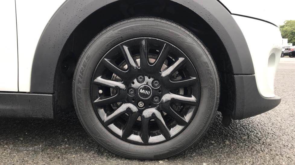 Jun 2017 MINI Hatch 1.5 Cooper 5dr