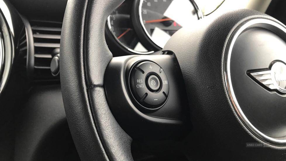 Jun 2017 MINI Hatch 1.5 Cooper 5dr