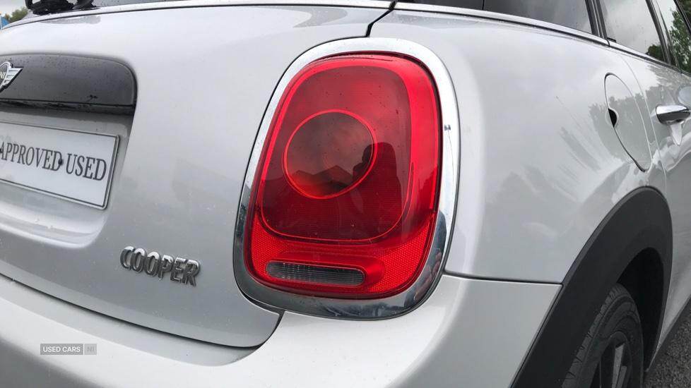 Jun 2017 MINI Hatch 1.5 Cooper 5dr