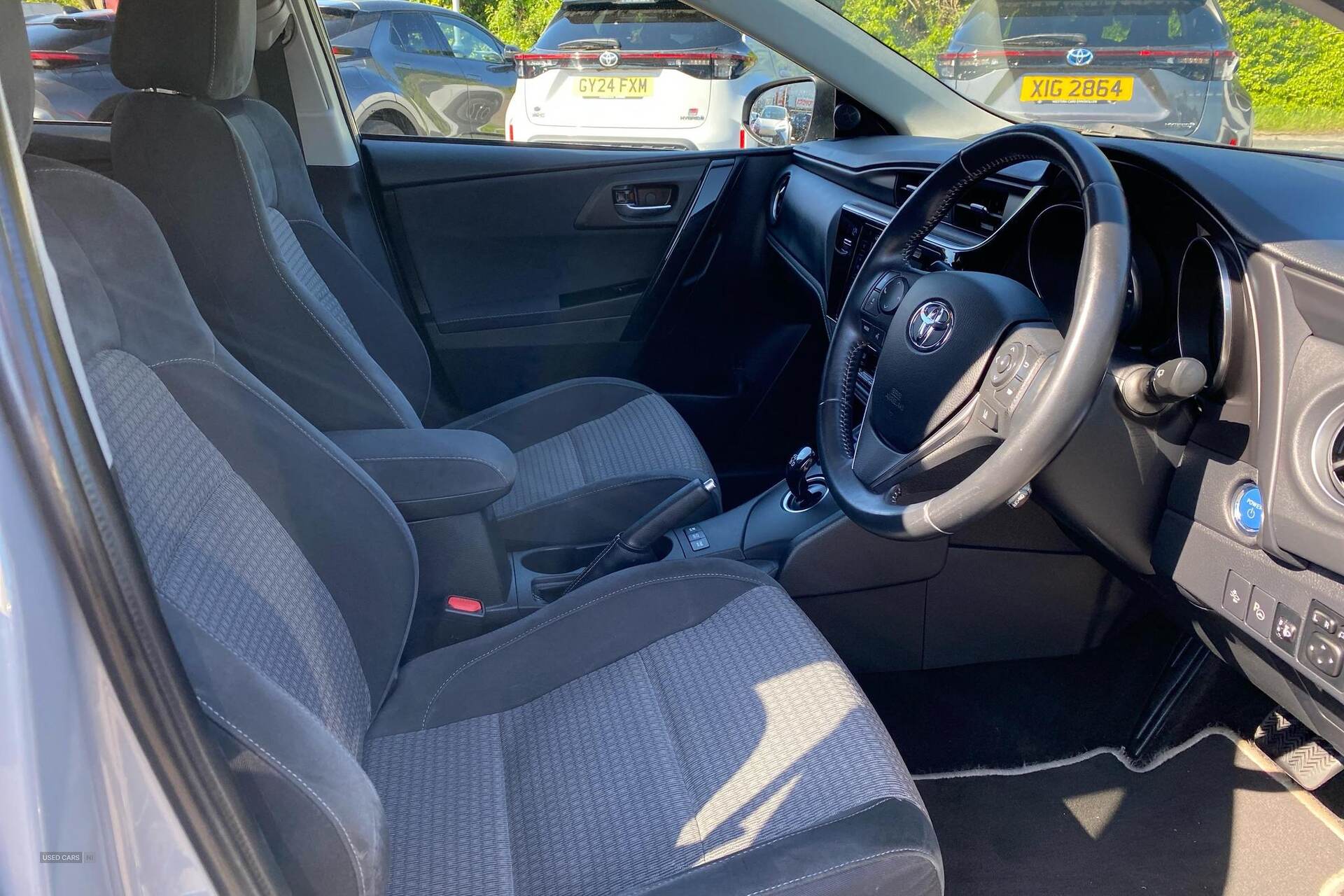 Jun 2018 Toyota Auris 1.8 Hybrid Design TSS 5dr CVT [Nav]
