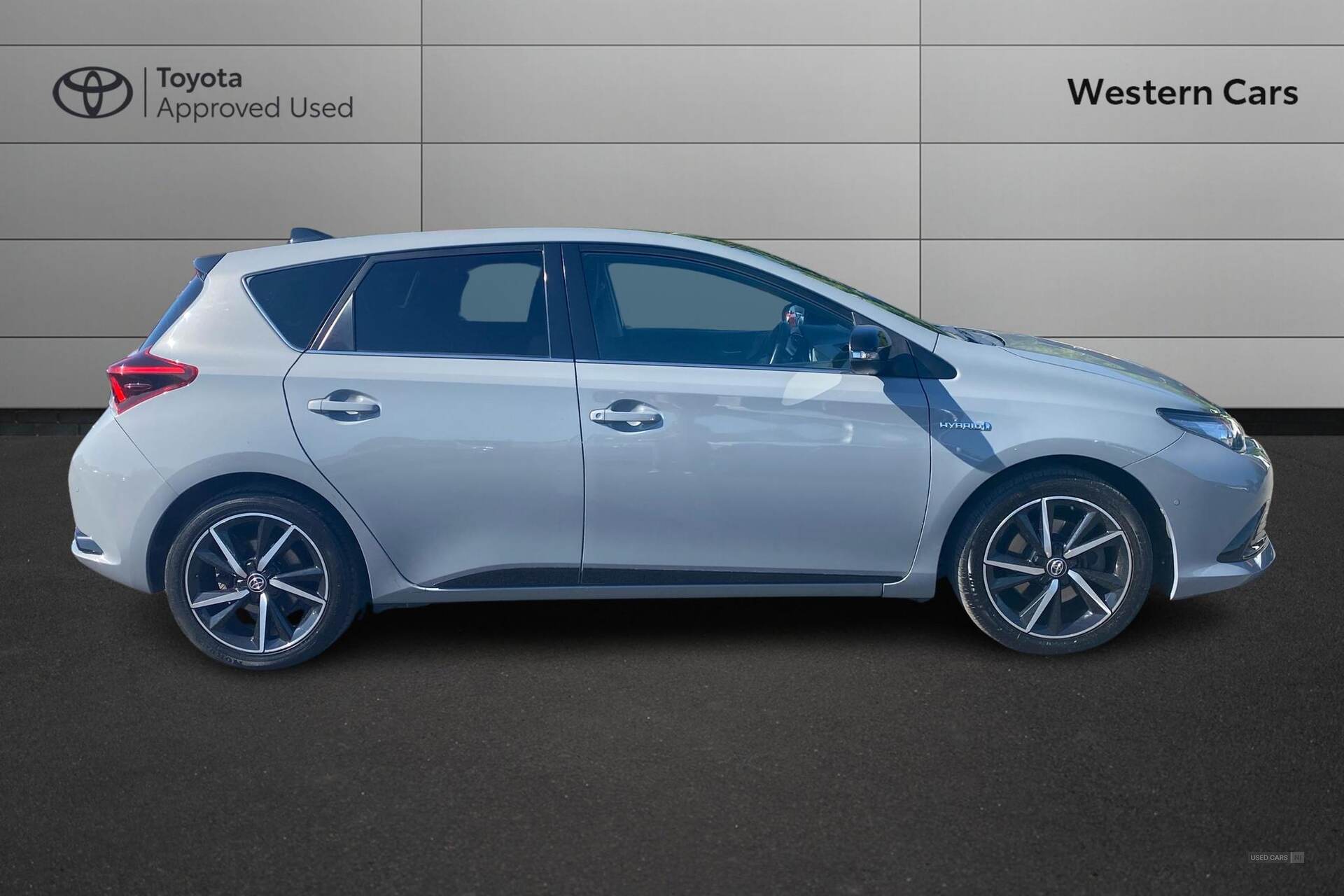 Jun 2018 Toyota Auris 1.8 Hybrid Design TSS 5dr CVT [Nav]