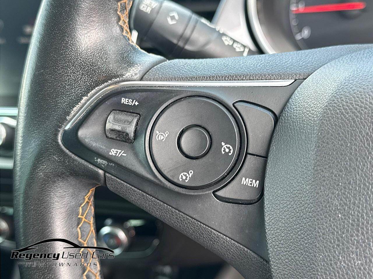 Mar 2019 Vauxhall Crossland X 1.2T [110] Tech Line Nav 5dr [Start Stop] Auto
