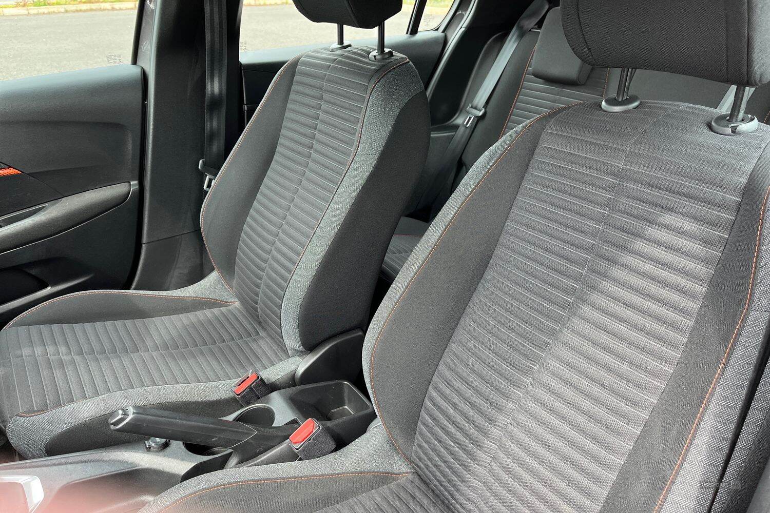 Mar 2022 Peugeot 208 1.2 PureTech 100 Active Premium 5dr