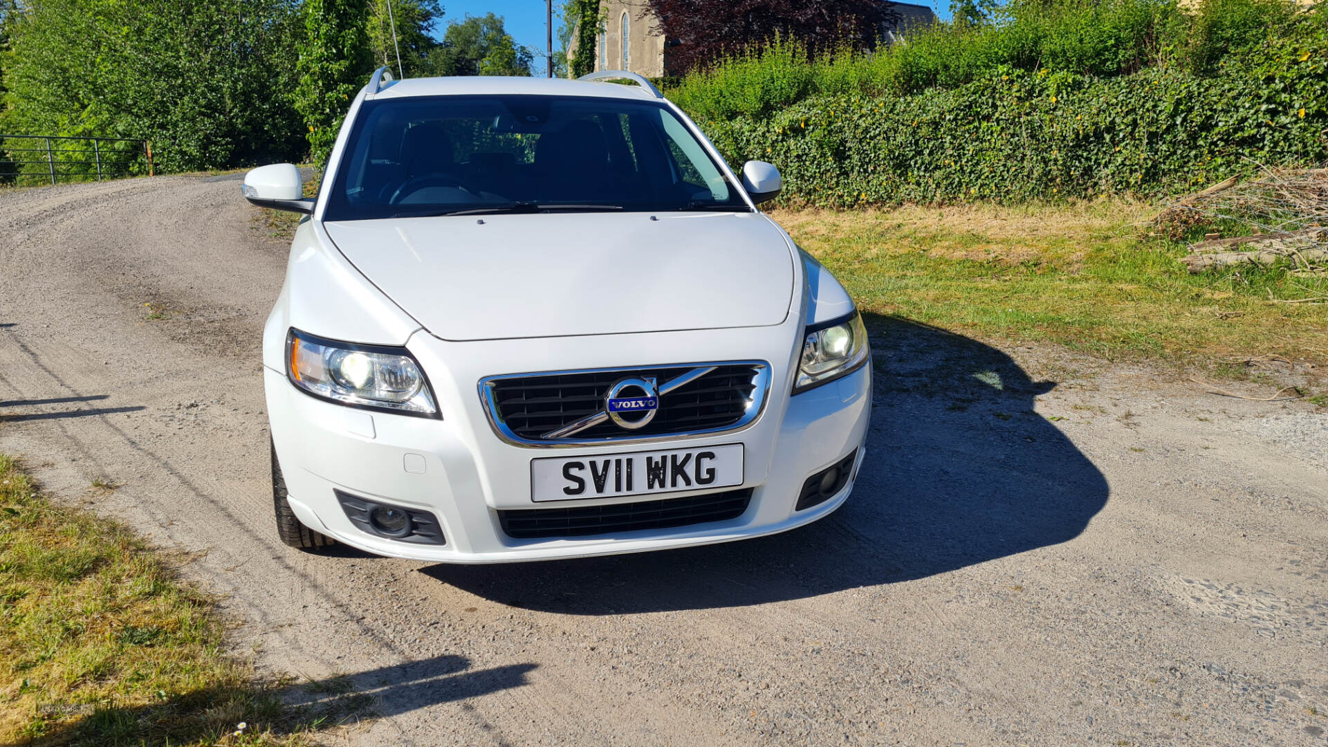 Apr 2011 Volvo V50 D4 [177] SE Lux 5dr