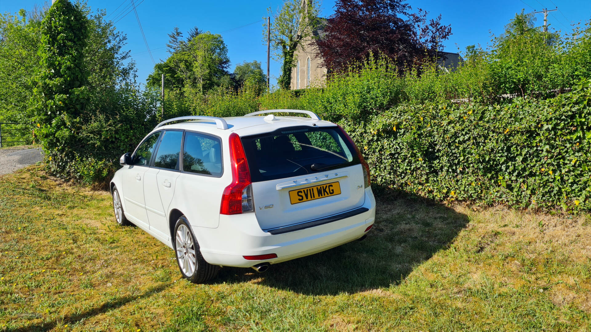 Apr 2011 Volvo V50 D4 [177] SE Lux 5dr
