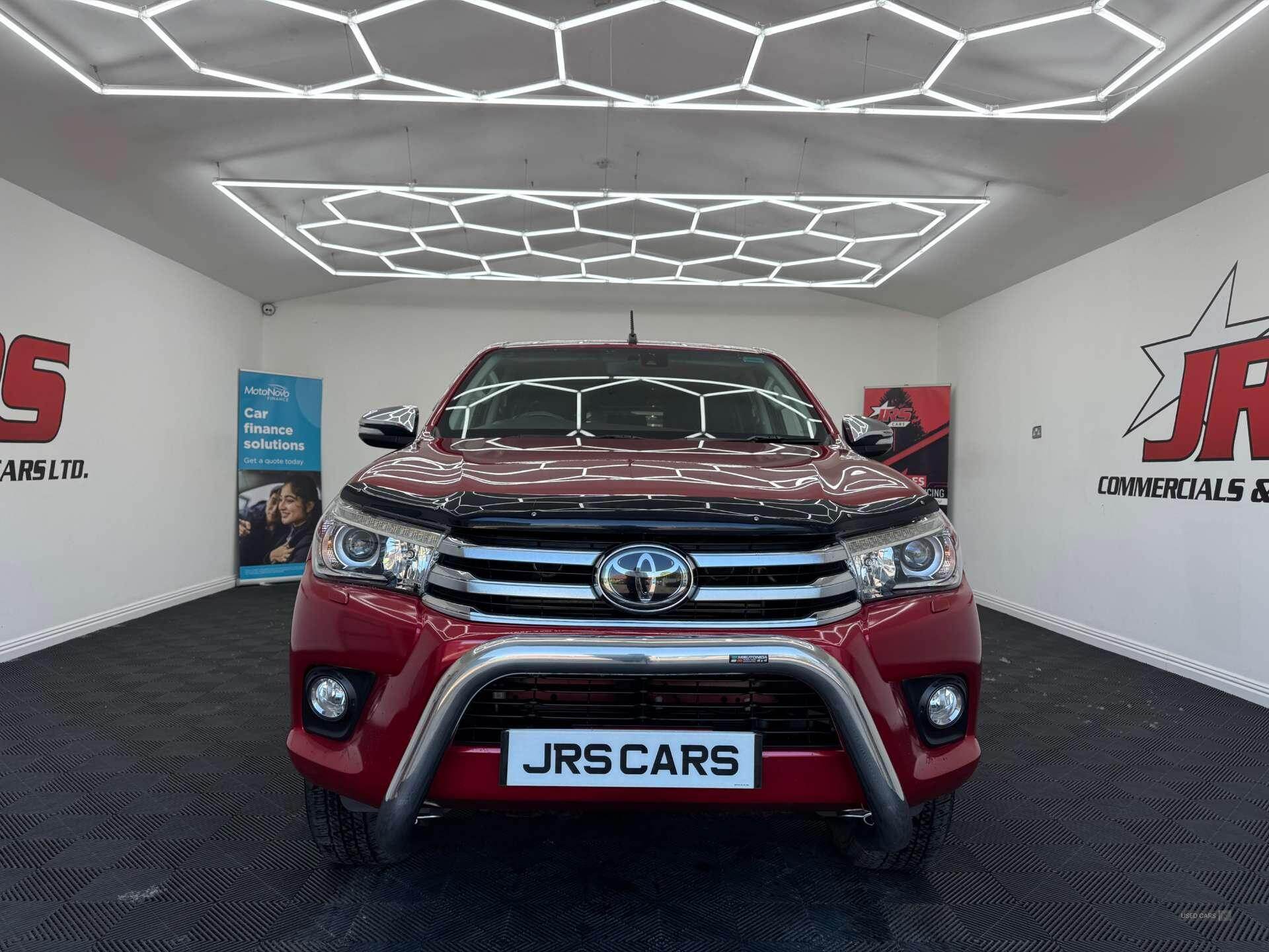 Jan 2017 Toyota Hilux Invincible D/Cab Pick Up 2.4 D-4D Auto