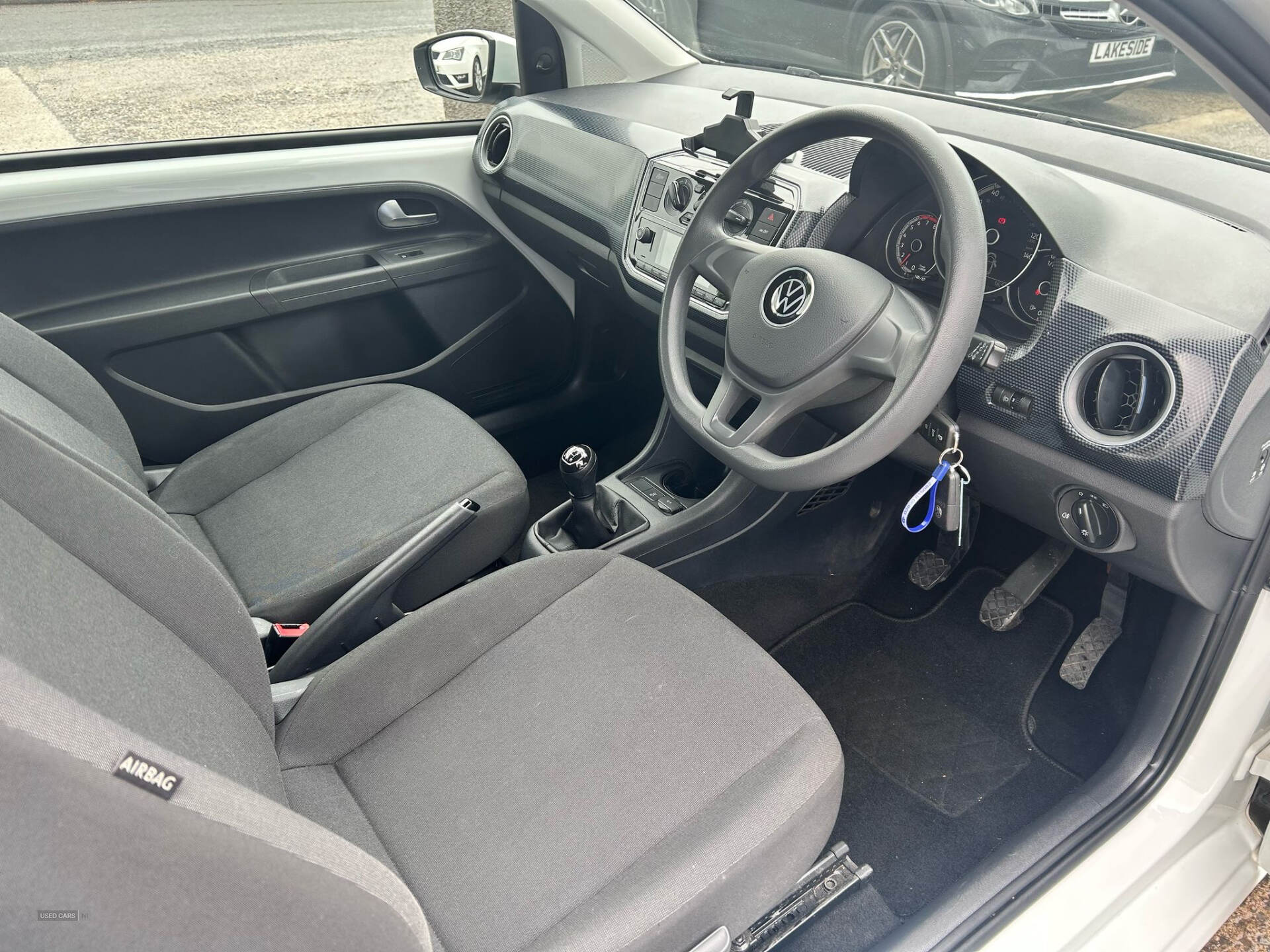 Volkswagen Up HATCHBACK in Down