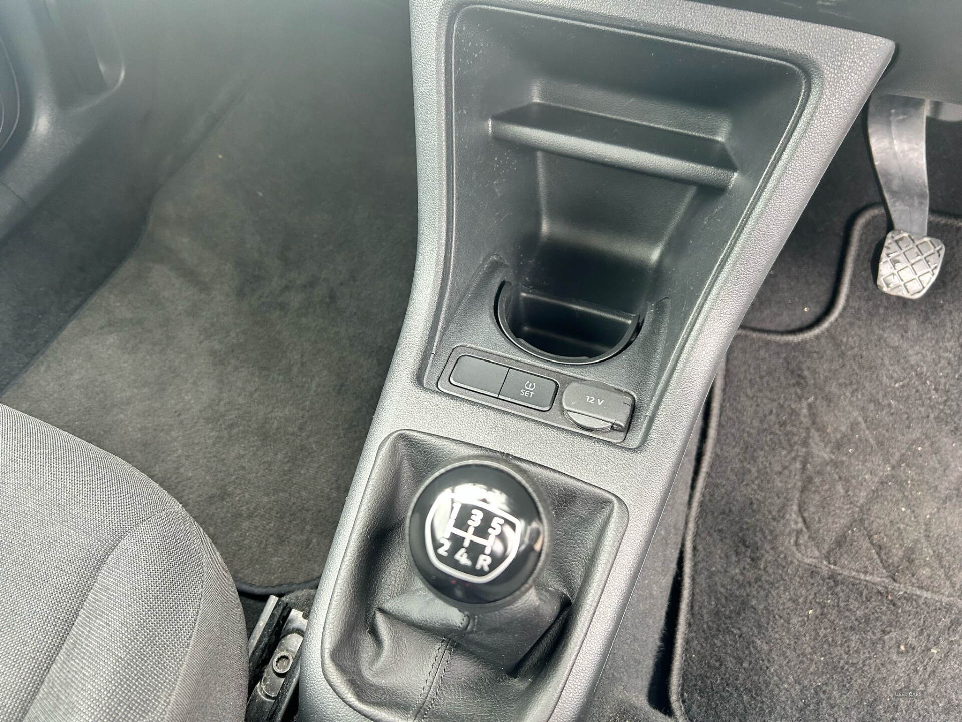 Volkswagen Up HATCHBACK in Down