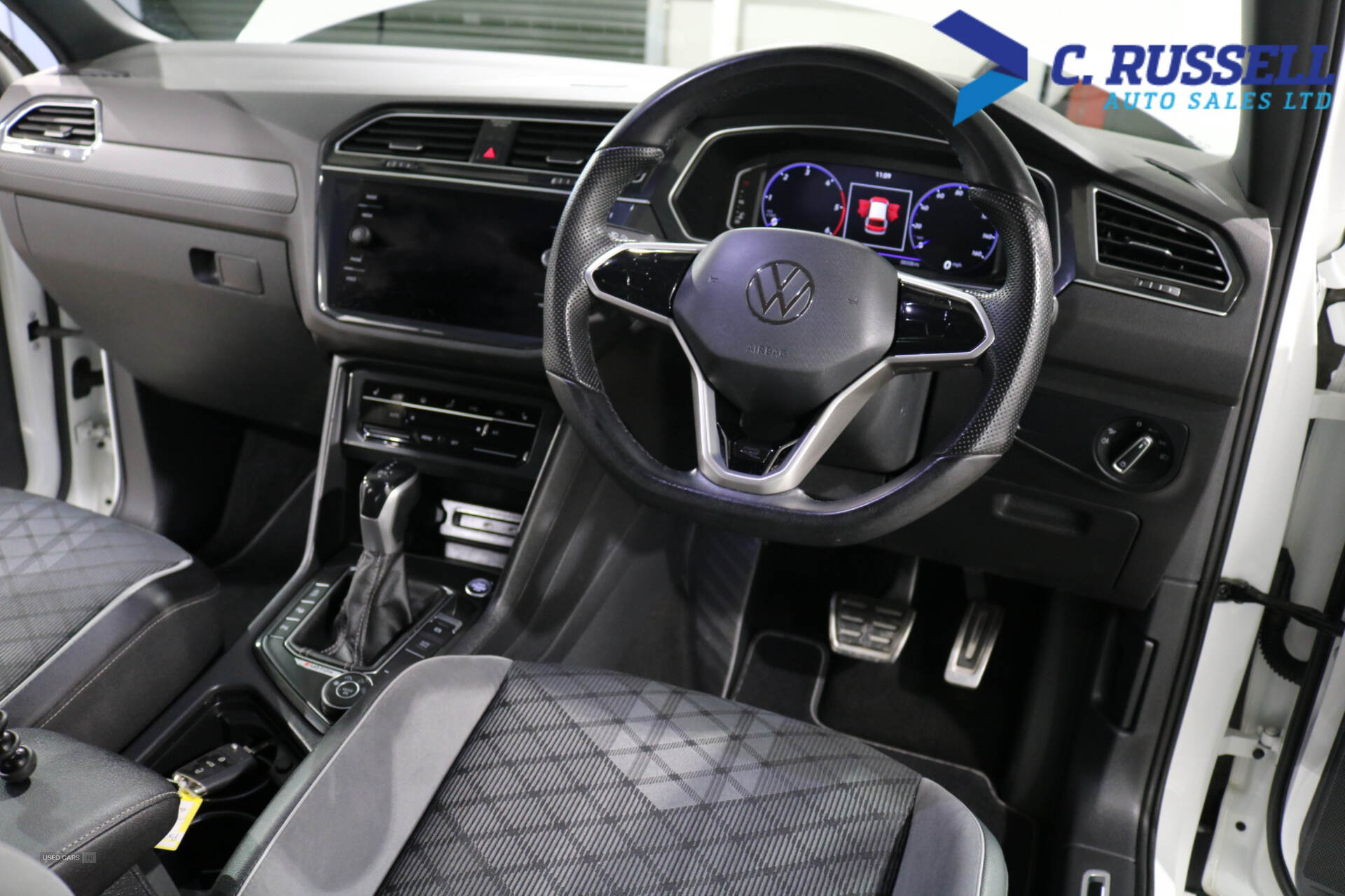 Jan 2022 Volkswagen Tiguan 2.0 TDI 4Motion R-Line 5dr DSG