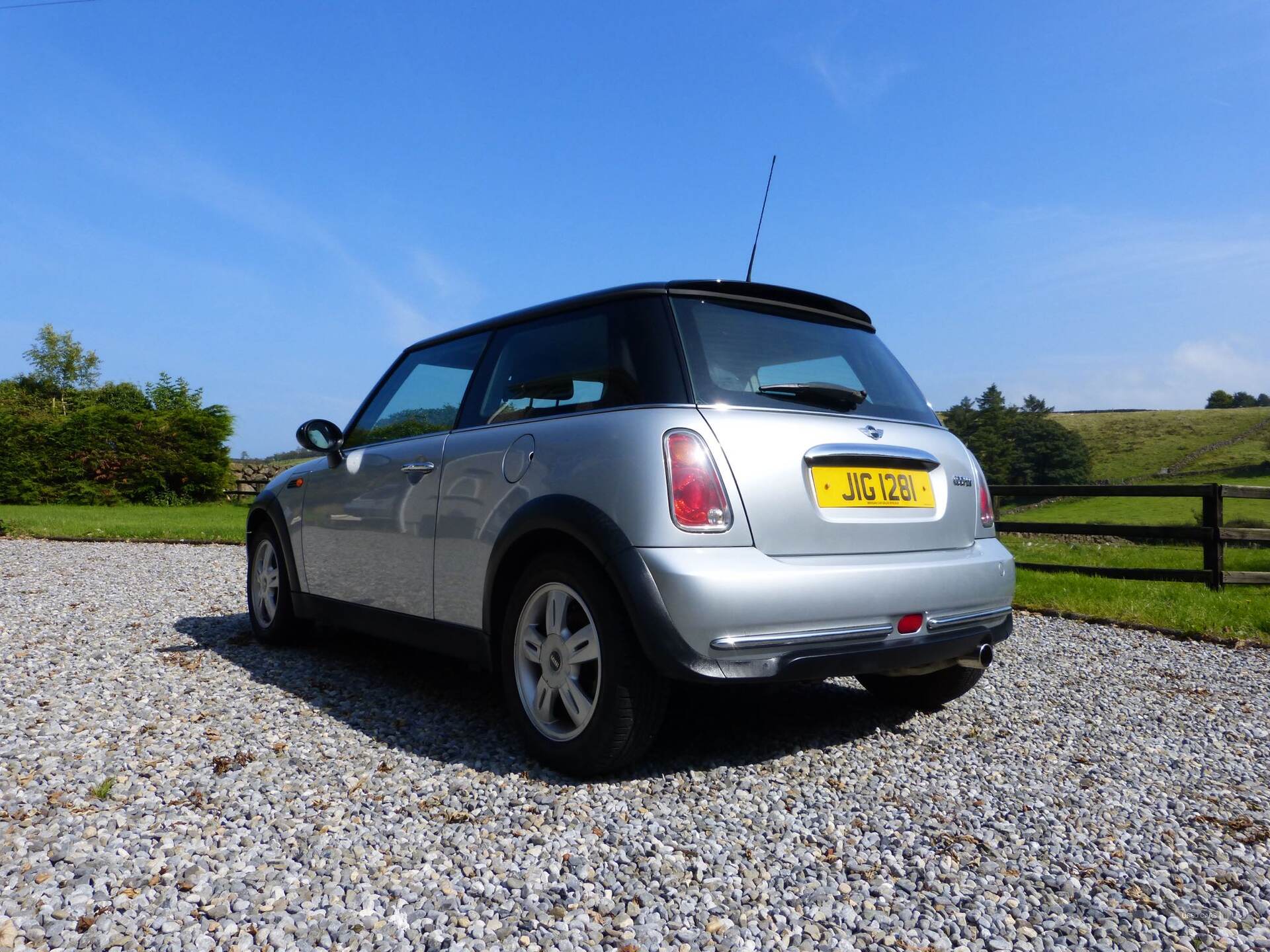 Jan 2006 MINI Hatch 1.6 Cooper 3dr