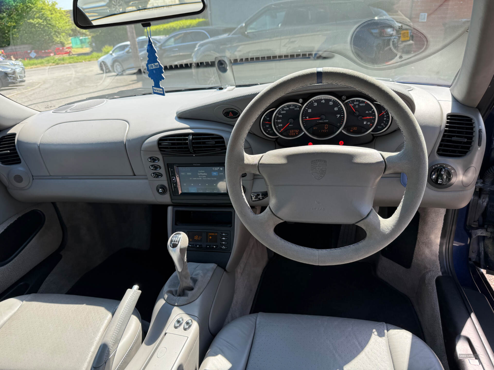 Mar 2001 Porsche 911 2dr