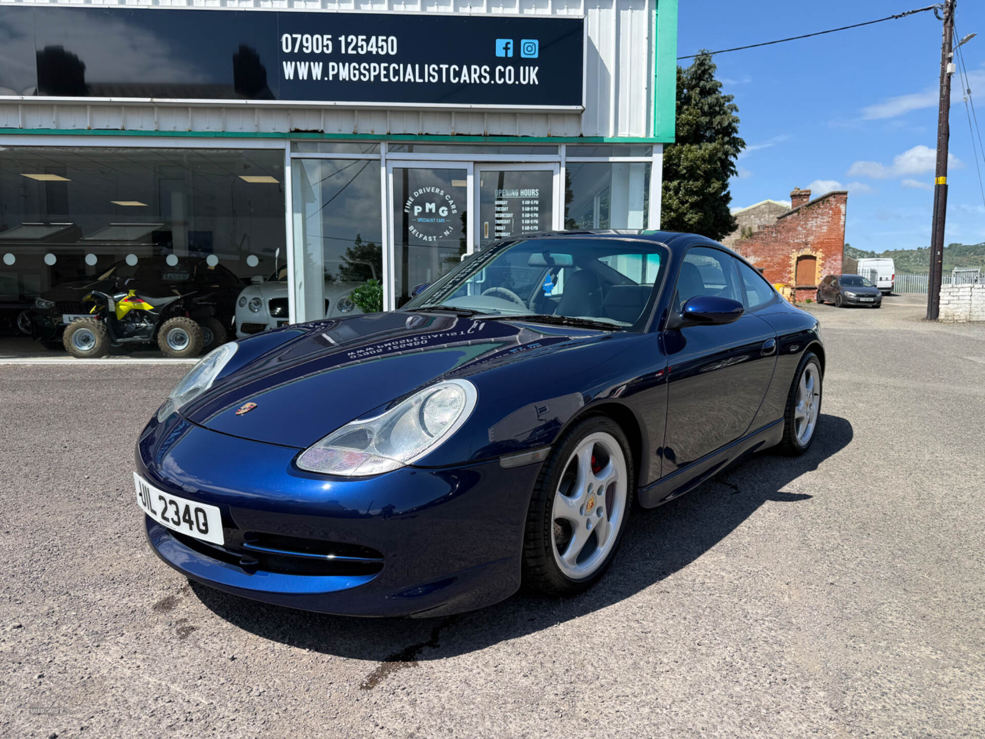 Mar 2001 Porsche 911 2dr
