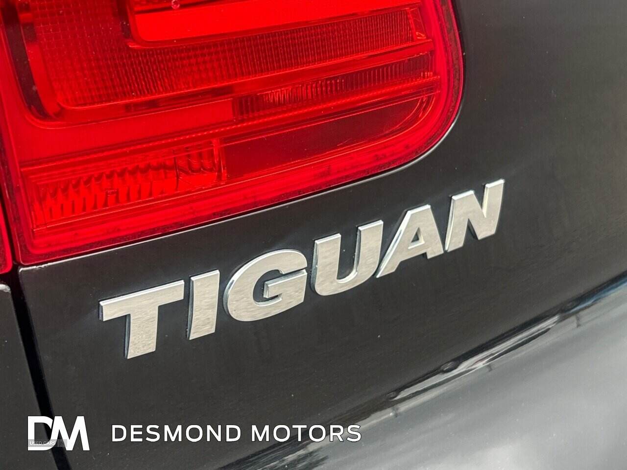 Apr 2015 Volkswagen Tiguan 2.0 TDi BlueMotion Tech Match 5dr [2WD]