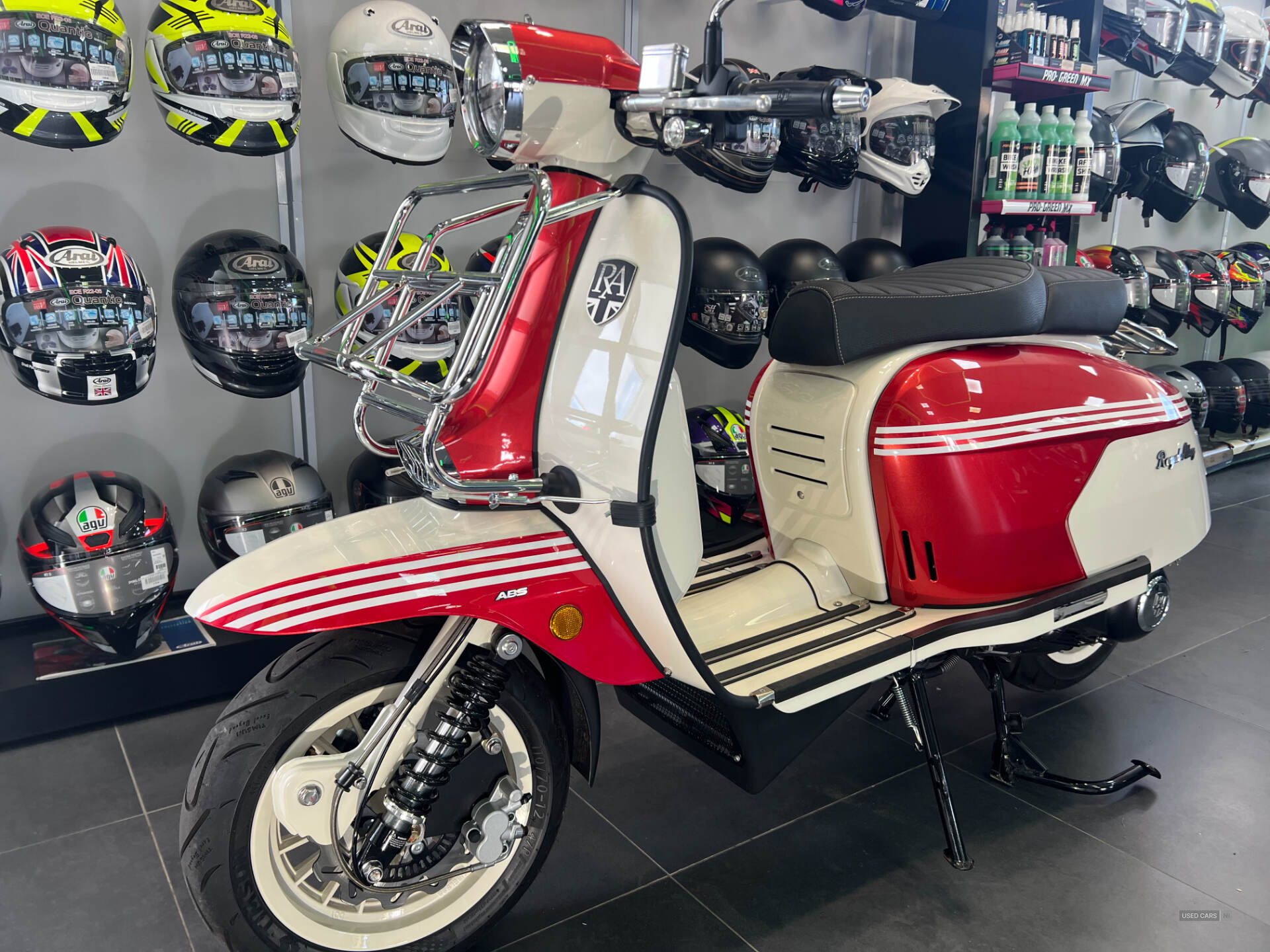 Oct 2024 Royal Enfield 2024 ROYAL ALLOY GP300 SE
