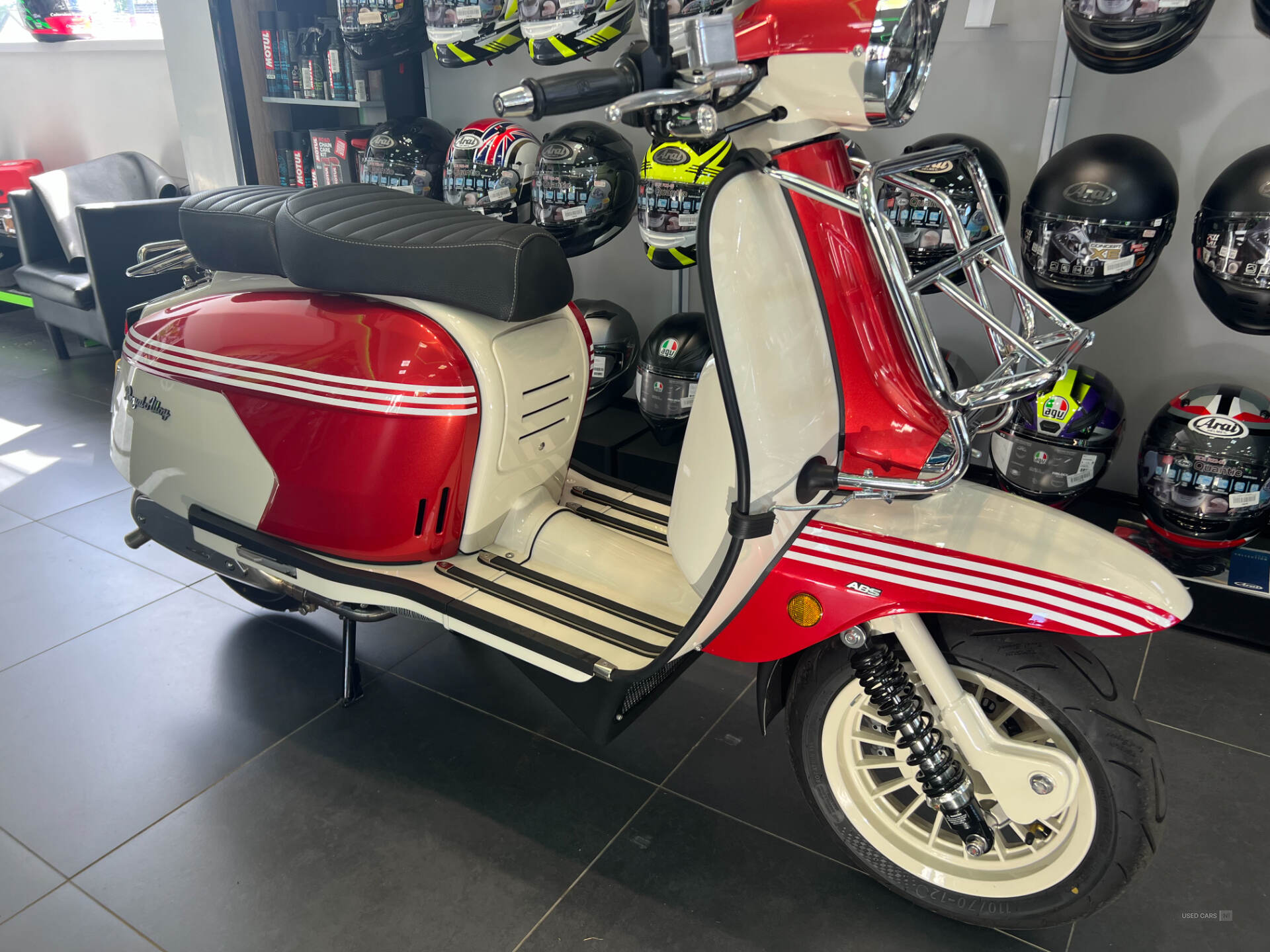 Oct 2024 Royal Enfield 2024 ROYAL ALLOY GP300 SE