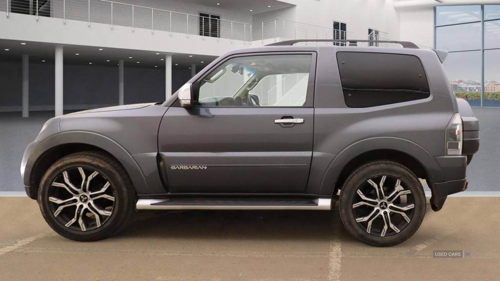 Mar 2017 Mitsubishi Shogun 3.2 DI-DC 187 Barbarian Van Auto