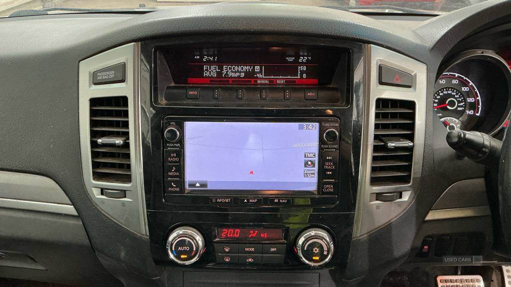 Mar 2017 Mitsubishi Shogun 3.2 DI-DC 187 Barbarian Van Auto
