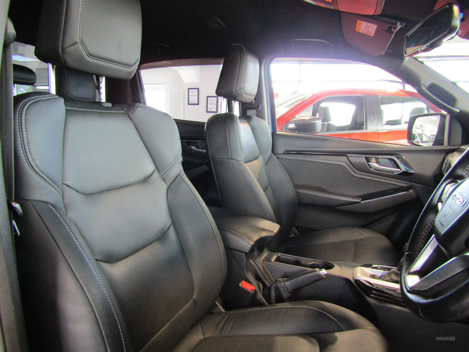Mar 2022 Isuzu D-Max V-Cross D-Max, Automatic.