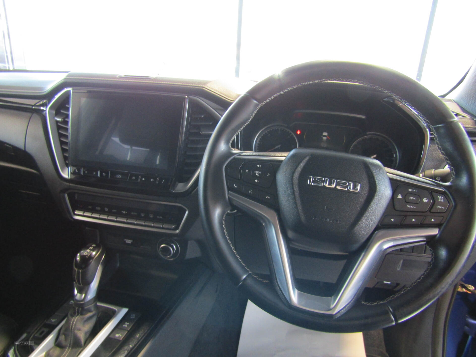 Mar 2022 Isuzu D-Max V-Cross D-Max, Automatic.