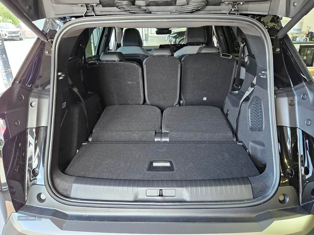 Peugeot 5008 1.2 136HP HYBRID GT AUTOMATIC in Antrim