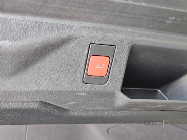 Peugeot 5008 1.2 136HP HYBRID GT AUTOMATIC in Antrim