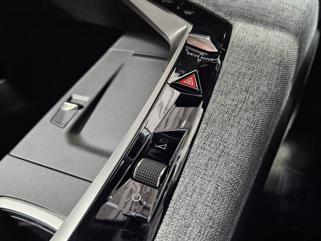 Peugeot 3008 73KWH 210HP GT AUTOMATIC in Antrim