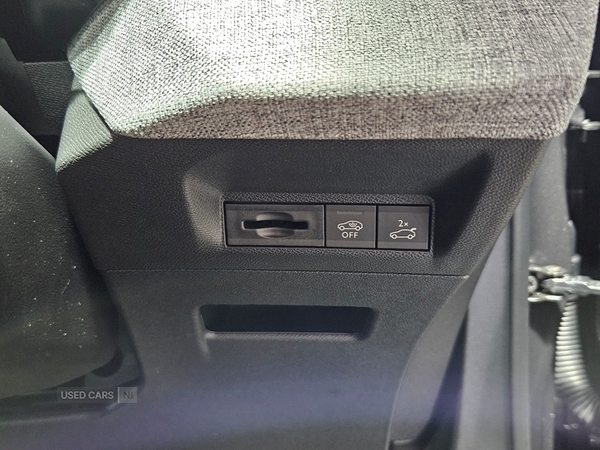 Peugeot 3008 73KWH 210HP GT AUTOMATIC in Antrim