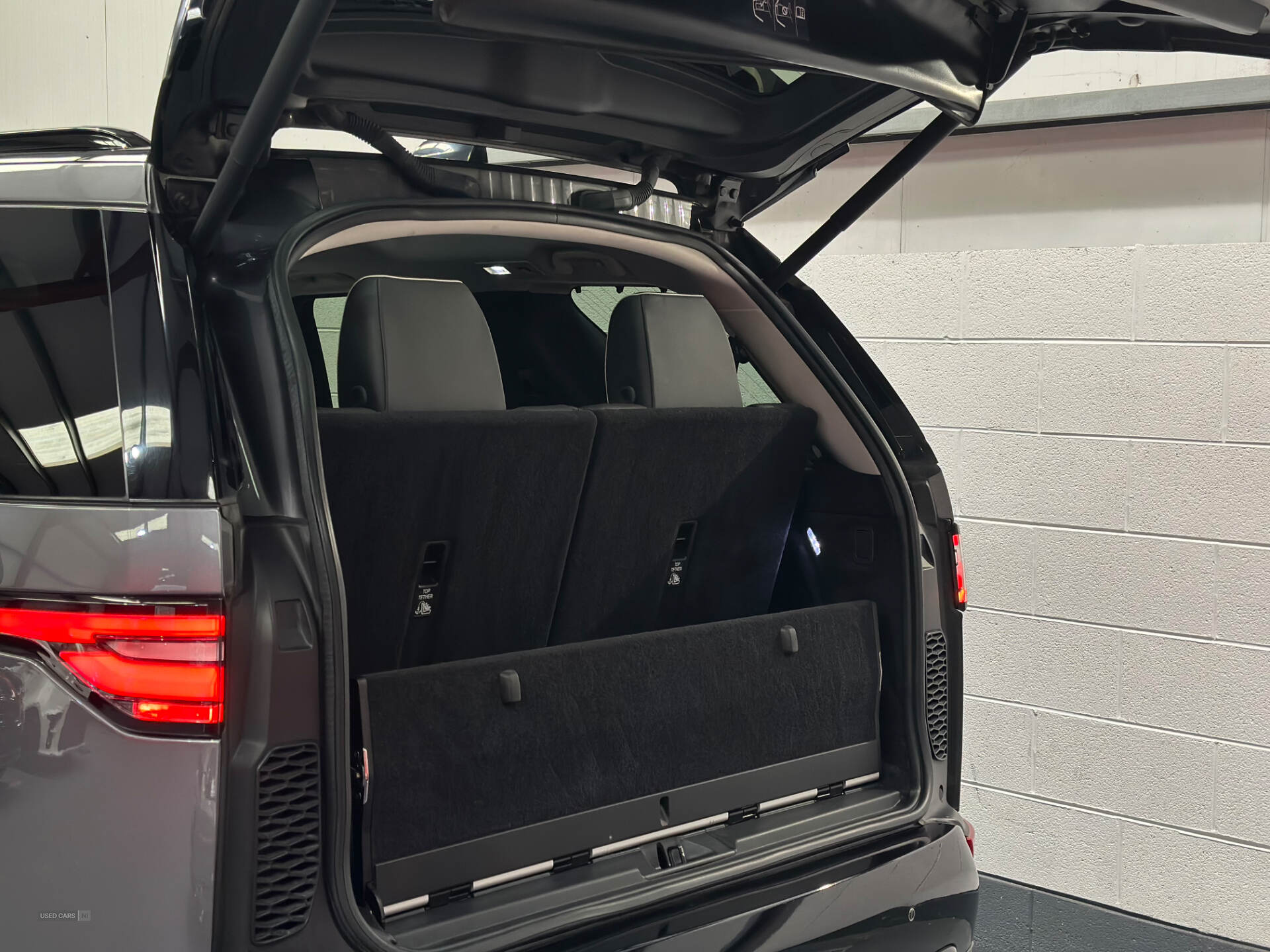 Mar 2019 Land Rover Discovery 3.0 SDV6 HSE 5dr Auto