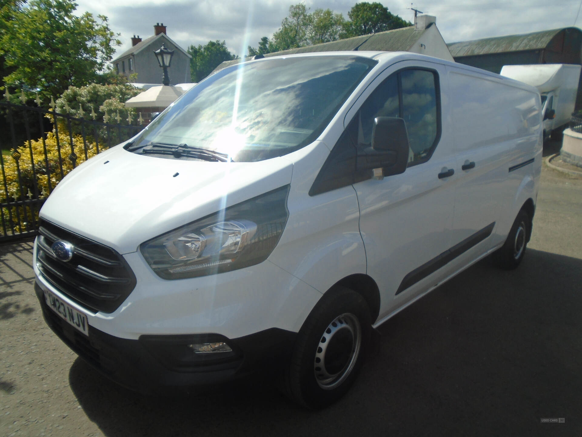Jun 2023 Ford Transit Custom 2.0 EcoBlue 130ps Low Roof Leader Van