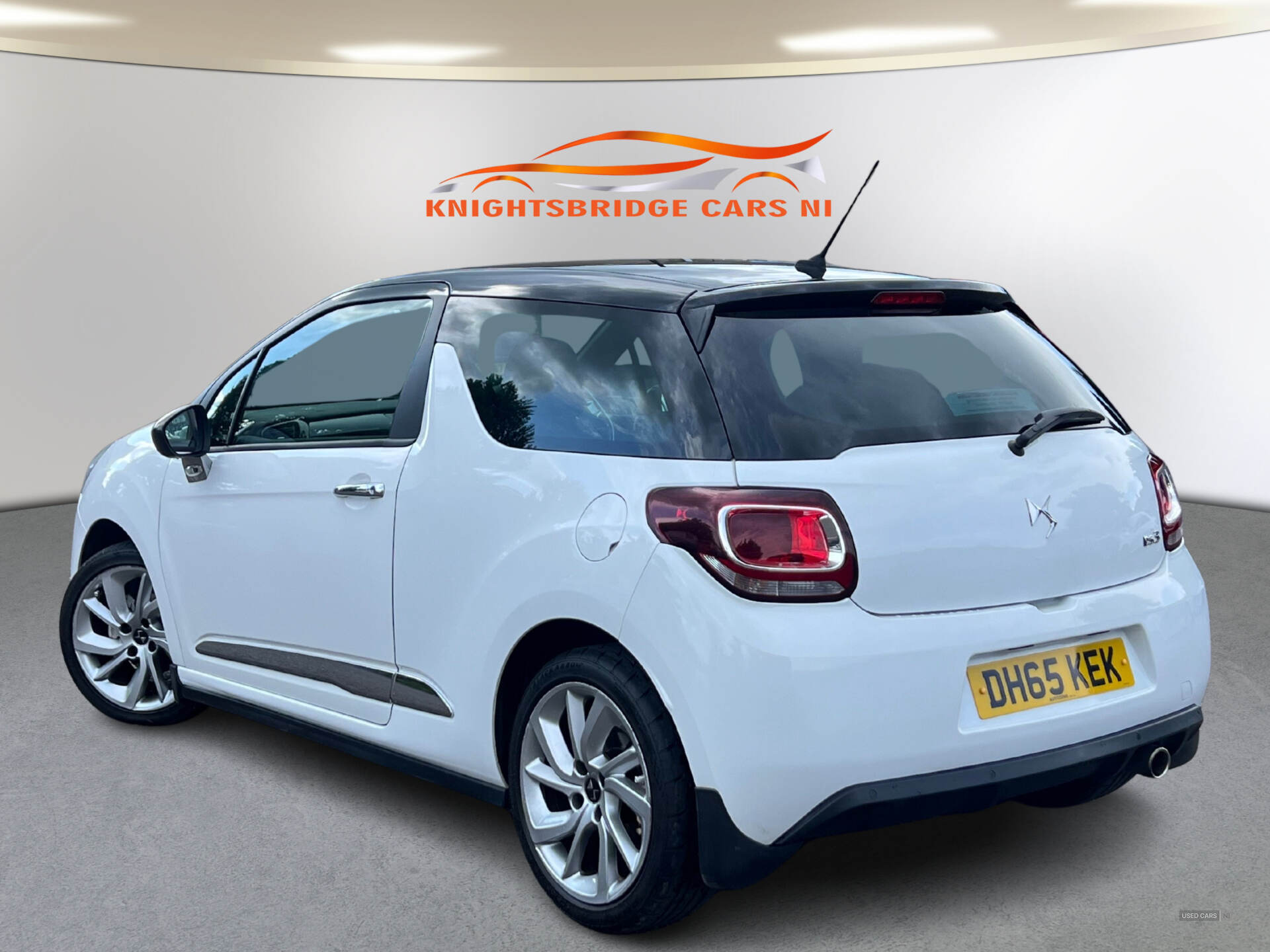 Jan 2016 DS 3 1.2 PureTech 110 DStyle Nav 3dr