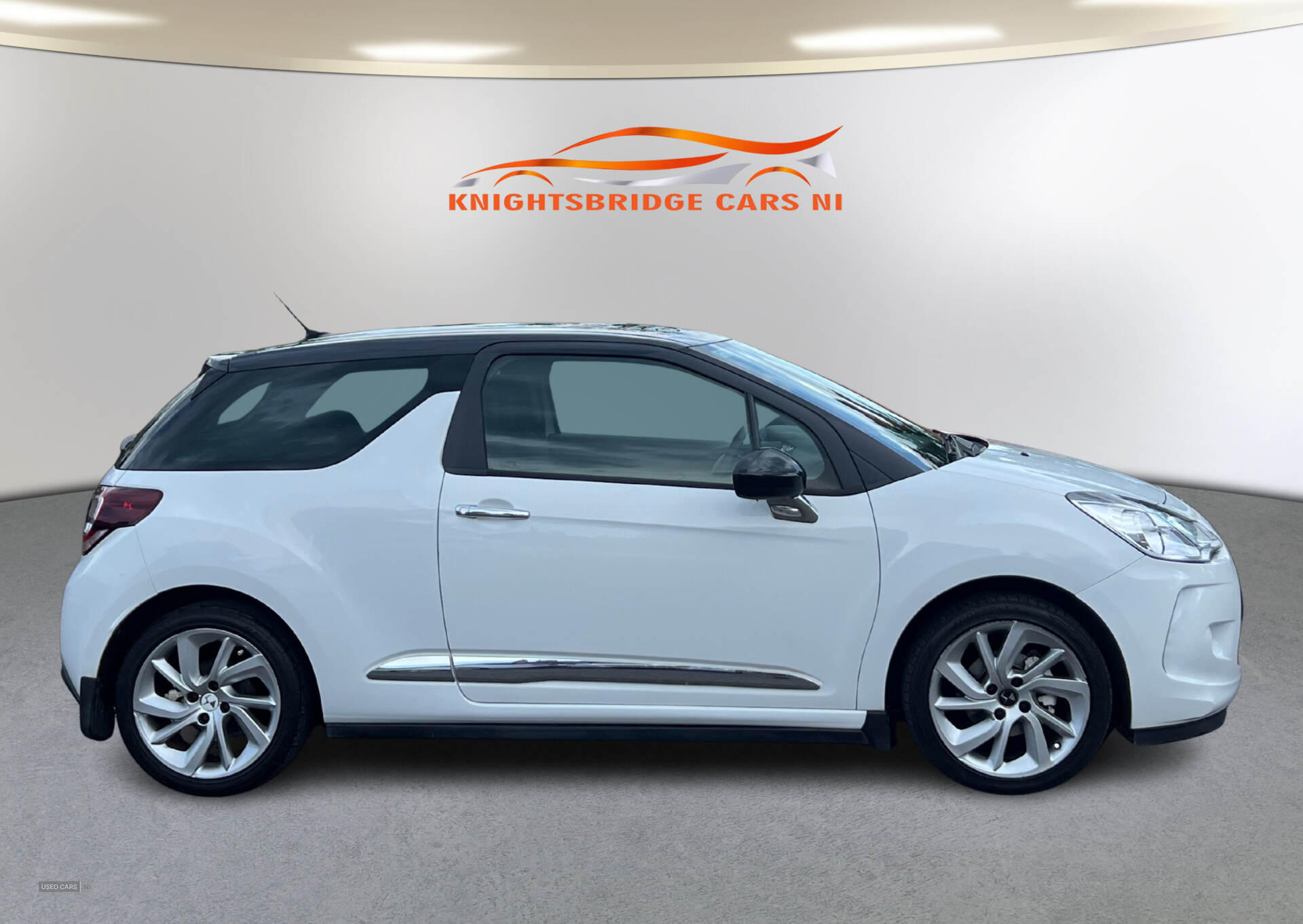 Jan 2016 DS 3 1.2 PureTech 110 DStyle Nav 3dr