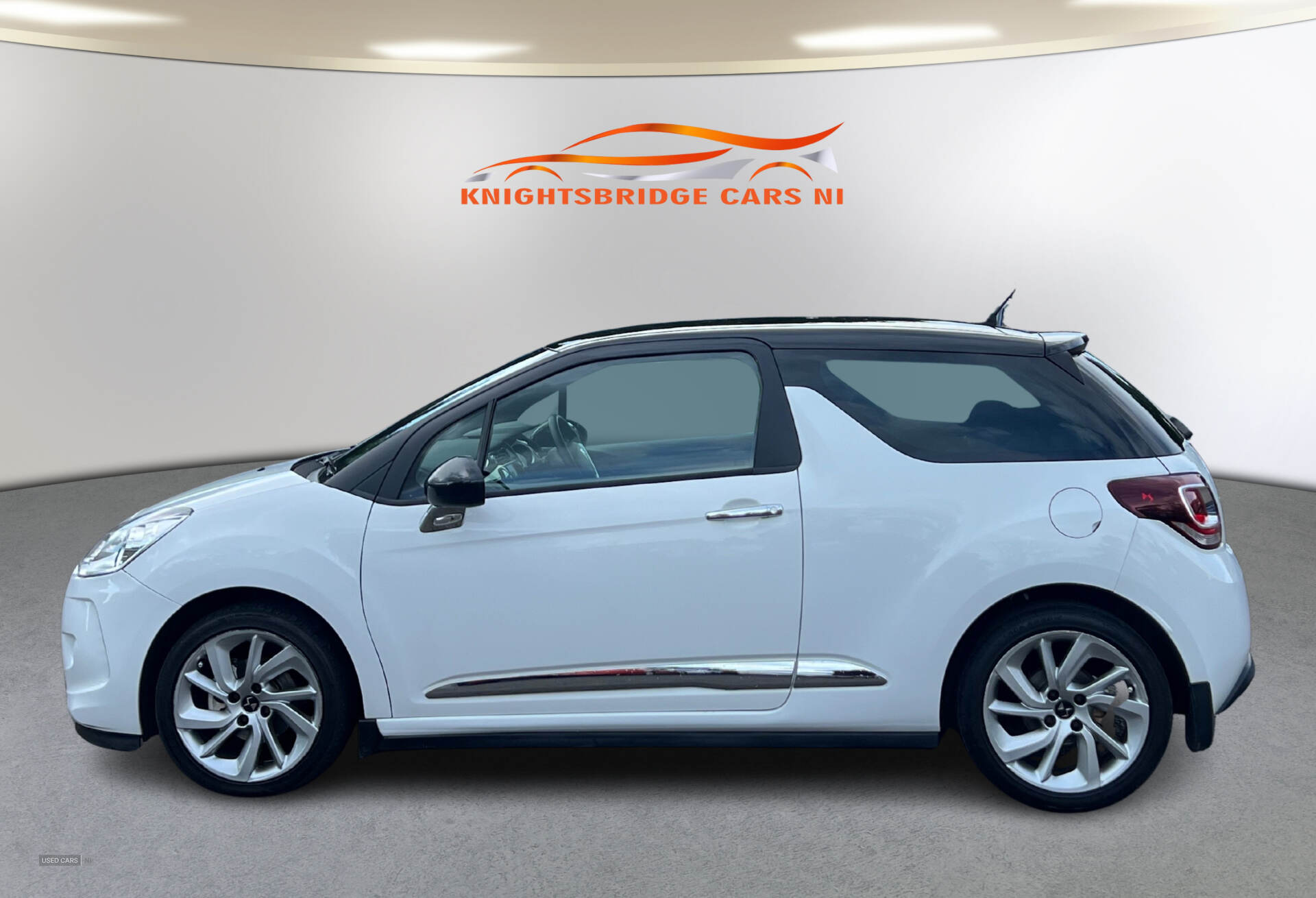 Jan 2016 DS 3 1.2 PureTech 110 DStyle Nav 3dr
