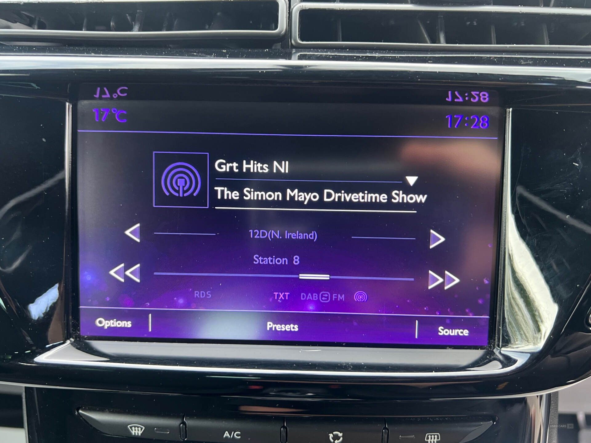 Jan 2016 DS 3 1.2 PureTech 110 DStyle Nav 3dr