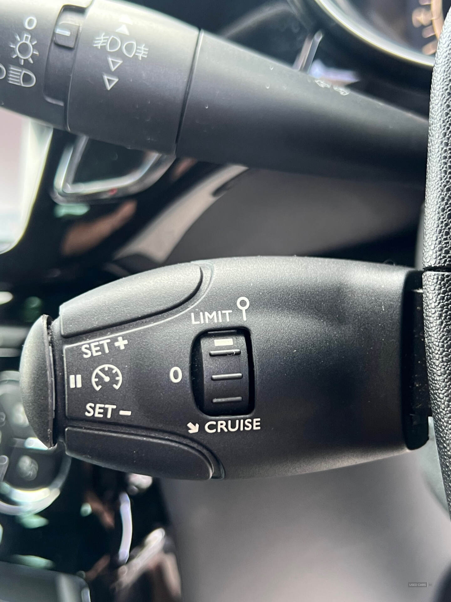 Jan 2016 DS 3 1.2 PureTech 110 DStyle Nav 3dr