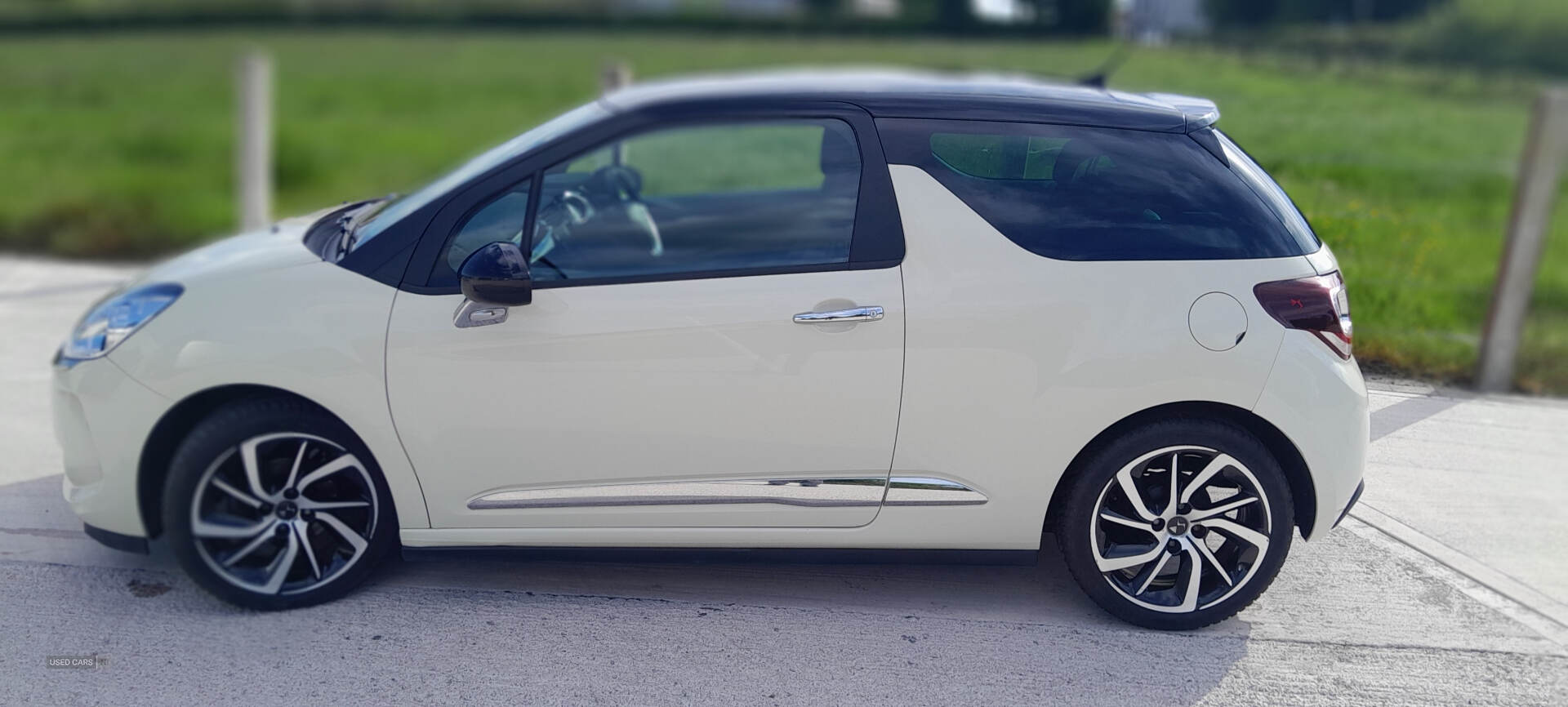 Jan 2018 DS 3 1.2 PureTech 82 Parthenon Cream 3dr