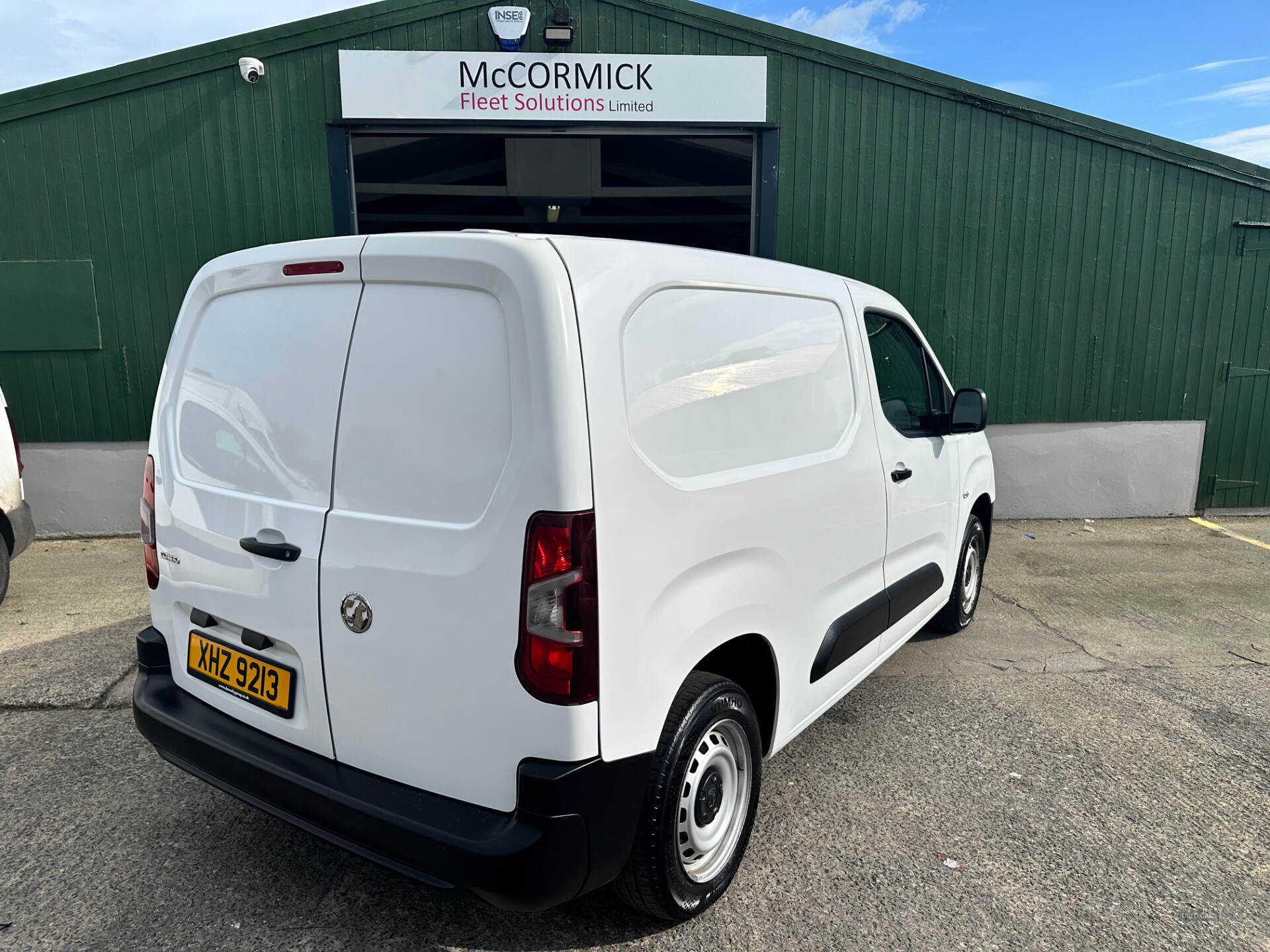 Nov 2020 Vauxhall Combo 2000 1.5 Turbo D 75ps H1 Edition Van