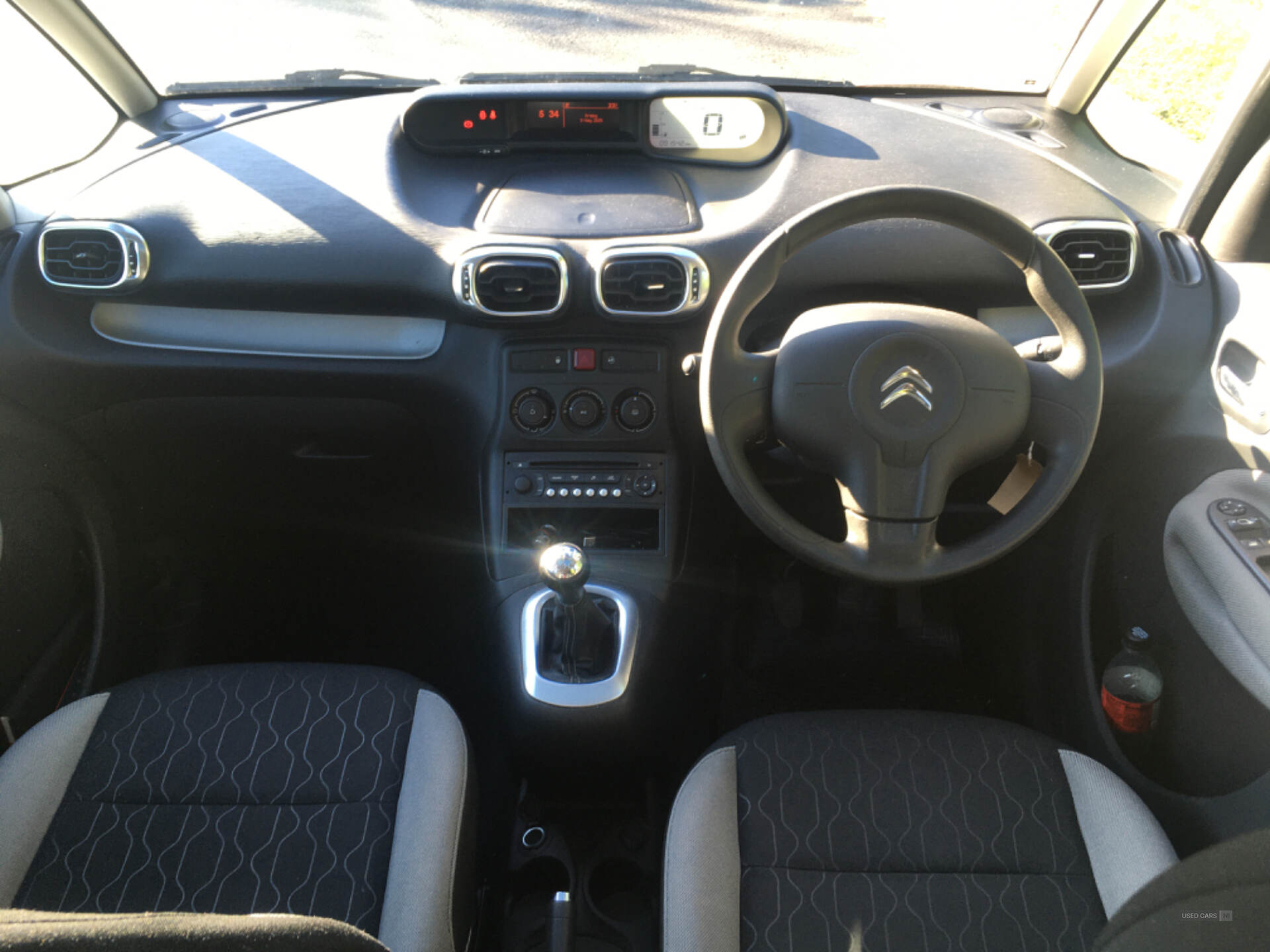 Sep 2013 Citroen  1.6 HDi 8V Selection 5dr